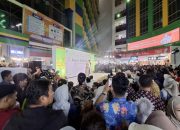 Antusias Pengunjung Tanah Abang Nonton Fashion Show Jakarta Hijab Fest 2026