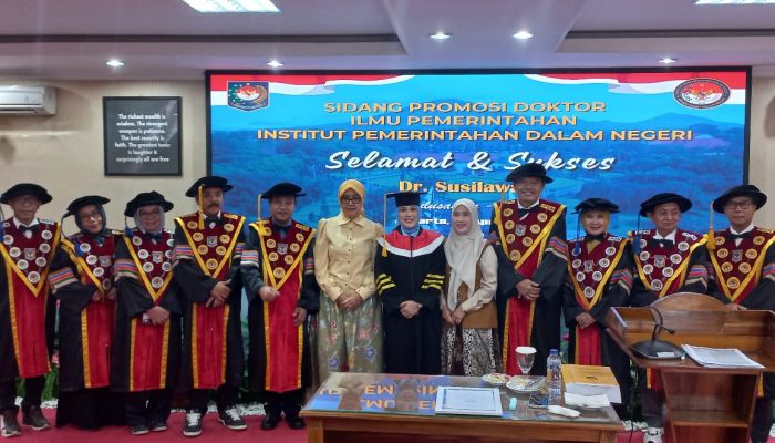 ASN Tulang Bawang Raih Gelar Doktor Ilmu Pemerintahan dari IPDN