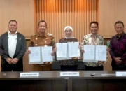 Bupati Way Kanan Teken Berita Acara Verifikasi IPPR untuk Perkuat Revisi RTRW dan RDTR